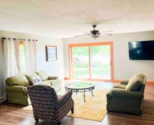 United States Michigan Trout Lake vacation rental compare prices direct by owner 27833711