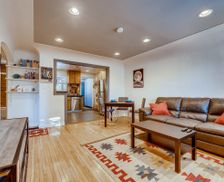 United States Colorado Denver vacation rental compare prices direct by owner 1908056