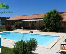 France Nouvelle-Aquitaine Manzac-sur-Vern vacation rental compare prices direct by owner 11424750