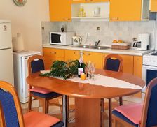 Croatia Zadar County Petrčane vacation rental compare prices direct by owner 32527124