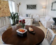 Greece Attica Paleo Faliro vacation rental compare prices direct by owner 5161224