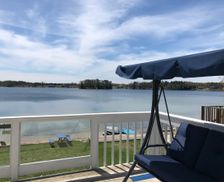 United States Michigan Traverse City vacation rental compare prices direct by owner 1172934