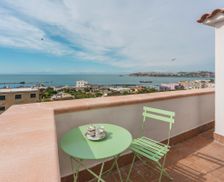 Italy Campania Procida vacation rental compare prices direct by owner 32516646