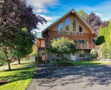 United States Oregon West Linn vacation rental compare prices direct by owner 610071