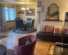 United States Wyoming Laramie vacation rental compare prices direct by owner 11402442