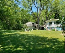 United States Michigan Lakeside vacation rental compare prices direct by owner 764406