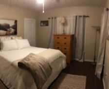 United States Texas Uvalde vacation rental compare prices direct by owner 11808622