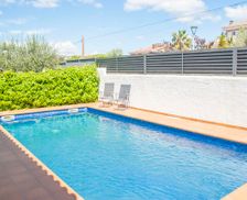 Spain Costa Dorada Cunit vacation rental compare prices direct by owner 26617217