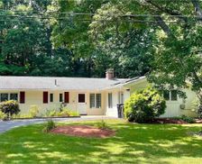 United States Massachusetts Framingham vacation rental compare prices direct by owner 28693023