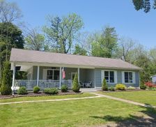 United States New York Bemus Point vacation rental compare prices direct by owner 1433564