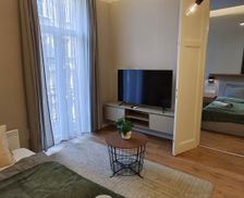 Hungary Pest Budapest vacation rental compare prices direct by owner 27441711