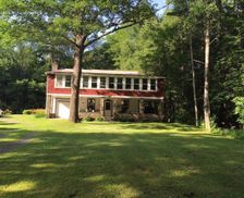 United States New York Shandaken vacation rental compare prices direct by owner 454617