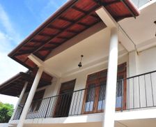 Sri Lanka Kandy District මහනුවර vacation rental compare prices direct by owner 8157223