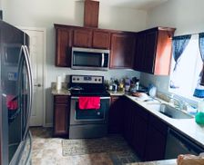 United States Michigan Warren vacation rental compare prices direct by owner 2448687