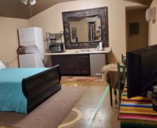 United States Texas Midland vacation rental compare prices direct by owner 2135600