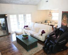 United States California Oak View vacation rental compare prices direct by owner 136785