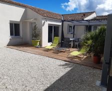 France Nouvelle-Aquitaine Saint-Pierre-d'Oléron vacation rental compare prices direct by owner 6458923