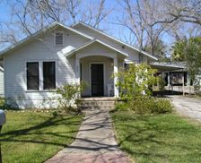 United States Texas Shiner vacation rental compare prices direct by owner 11580609