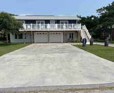 United States North Carolina Emerald Isle vacation rental compare prices direct by owner 27857614