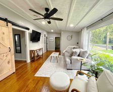 United States New York Alexandria Bay vacation rental compare prices direct by owner 28579384