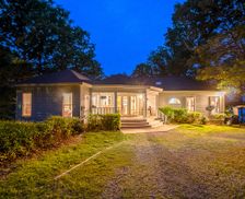 United States Alabama Wedowee vacation rental compare prices direct by owner 11579234