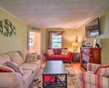 United States New York Mayville vacation rental compare prices direct by owner 32645376