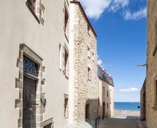 France Bretagne Saint-Malo vacation rental compare prices direct by owner 11617263