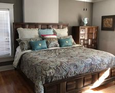 United States Missouri Warrensburg vacation rental compare prices direct by owner 524497