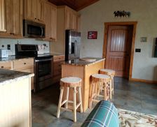 United States New York Salamanca vacation rental compare prices direct by owner 410364