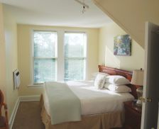 United States New York Saratoga Springs vacation rental compare prices direct by owner 315218