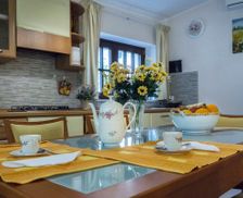 Italy Sicilia Taormina vacation rental compare prices direct by owner 6019154