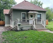 United States Kansas Winfield vacation rental compare prices direct by owner 27524489