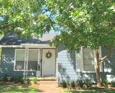 United States Texas Brownwood vacation rental compare prices direct by owner 2337778