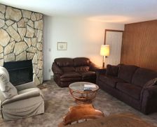 United States Michigan Wakefield vacation rental compare prices direct by owner 879986