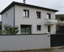 France Nouvelle-Aquitaine Couze-et-Saint-Front vacation rental compare prices direct by owner 4727523