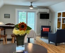 United States Maine Bangor vacation rental compare prices direct by owner 2647242