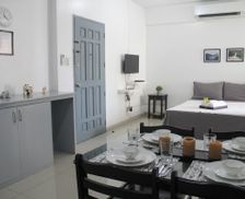 Philippines Metro Manila Makati vacation rental compare prices direct by owner 7623574