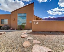 United States Utah Moab vacation rental compare prices direct by owner 2657984