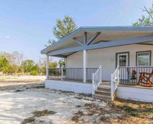 United States Texas Mexia vacation rental compare prices direct by owner 27327427