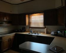 United States Illinois Fairfield vacation rental compare prices direct by owner 2122923