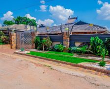 Zimbabwe Harare Province Harare vacation rental compare prices direct by owner 10834460