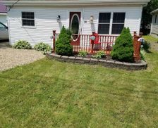 United States Pennsylvania Edinboro vacation rental compare prices direct by owner 1322551