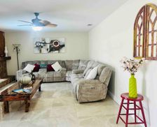 United States Florida Tampa vacation rental compare prices direct by owner 24292111