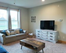 United States Indiana Middlebury vacation rental compare prices direct by owner 11501777
