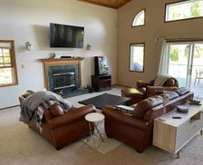 United States Wisconsin Clintonville vacation rental compare prices direct by owner 29577542