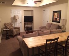 United States Iowa Davenport vacation rental compare prices direct by owner 664540