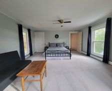 United States Maine Guilford vacation rental compare prices direct by owner 10063791