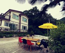 South Korea Gyeongsangnam-do Yeoncho-myeon, Geoje-si vacation rental compare prices direct by owner 8607534