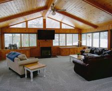 United States Minnesota Fridley vacation rental compare prices direct by owner 11414300