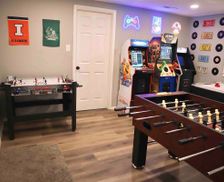 United States Illinois Downs vacation rental compare prices direct by owner 11517652